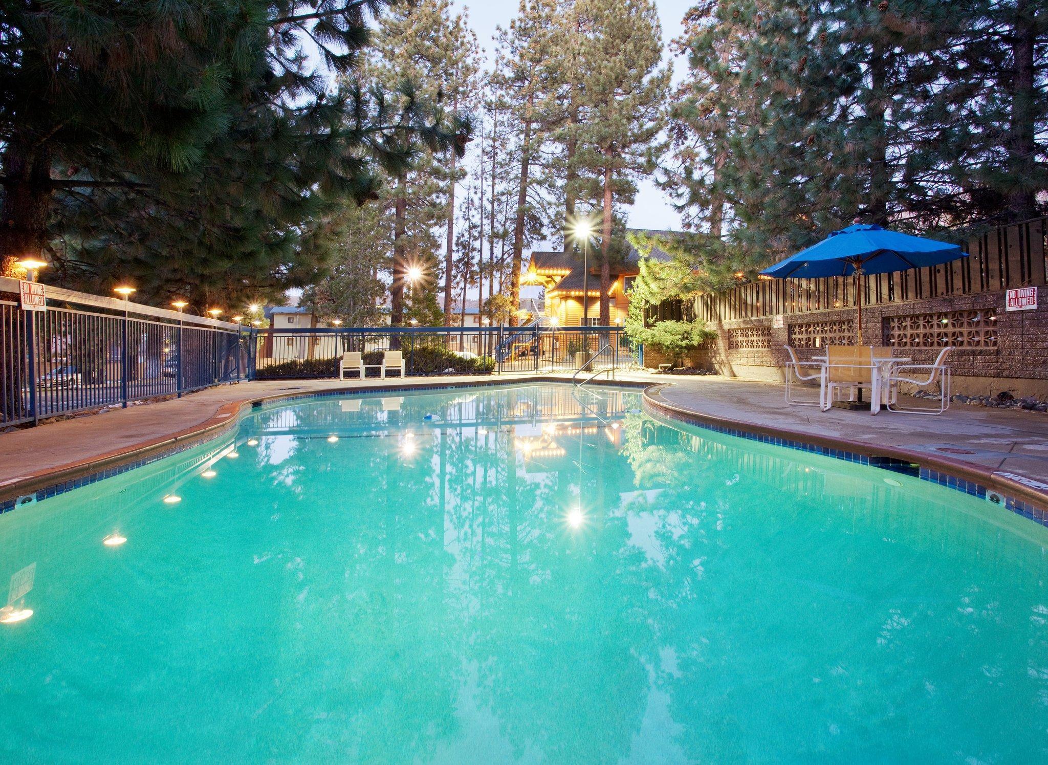 Holiday Inn Express South Lake Tahoe By Ihg Exterior foto